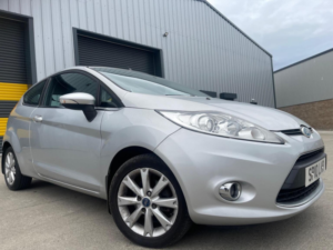 2010 Ford Fiesta 1.25 Zetec 3dr in Silver — image 2