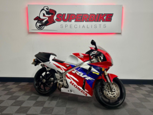 2011 Honda Rvf400
