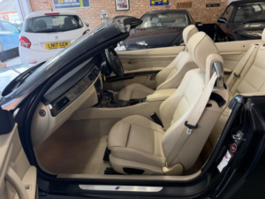 2008 BMW 3 Series 2.0 320i M Sport Convertible in Black — image 3