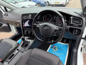 2018 Volkswagen Golf 1.6 Tdi Gt Euro 6 (s/s) 5dr in White — image 3