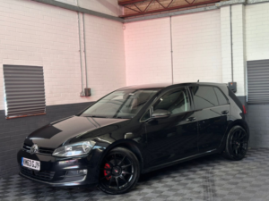 2013 Volkswagen Golf 2.0 Tdi Bluemotion Tech Gt Hatchback 5dr Diesel Manual Euro 5 (s/s) (150 Ps) in Black — image 2
