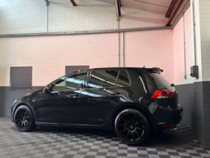 2013 Volkswagen Golf 2.0 Tdi Bluemotion Tech Gt Hatchback 5dr Diesel Manual Euro 5 (s/s) (150 Ps) in Black — image 6