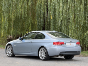 2009 BMW 3 Series 3.0 330i M Sport Coupe in Blue — image 2