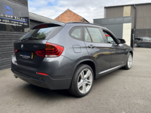 2013 BMW X1 2.0 X1 Xdrive18d M Sport in Grey — image 3