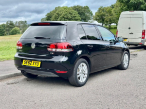2012 Volkswagen Golf 1.4 Tsi Comfort Line in Black — image 5