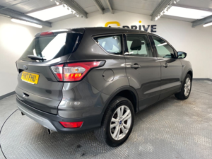 2017 Ford Kuga 1.5 Tdci Zetec SUV 5dr Diesel Manual Euro 6 (s/s) (120 Ps) in Grey — image 5
