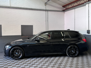 2014 BMW 3 Series 3.0 335d M Sport Touring 5dr Diesel Auto Xdrive Euro 6 (s/s) (313 Ps) in Black — image 5
