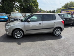 2010 Skoda Fabia 1.2 Tsi Elegance Hatchback 5dr Petrol DSG Euro 5 (105 Ps) in Beige — image 3