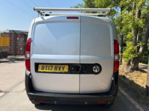 2017 Vauxhall Combo 1.3 Cdti 2300 Ecoflex 16v Fwd L2 H1 (s/s) 3dr in Silver — image 6
