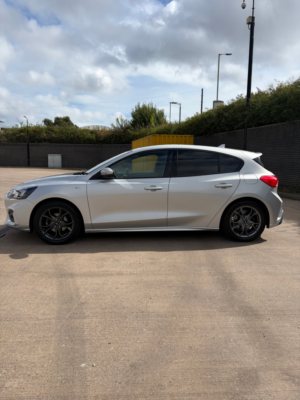 2019 Ford Focus 1.0t Ecoboost St-Line Hatchback 5dr Petrol Manual Euro 6 (s/s) (125 Ps) in Silver — image 2