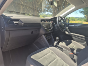 2016 Volkswagen Tiguan 2.0 Tdi Bluemotion Tech Sel in Silver — image 3