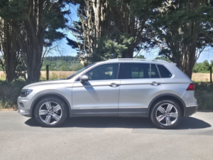 2016 Volkswagen Tiguan 2.0 Tdi Bluemotion Tech Sel in Silver — image 4