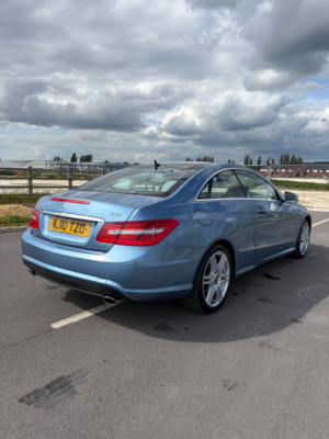 2010 Mercedes-Benz E Class 3.0 E350 Cdi V6 Blueefficiency Sport Coupe 2dr Diesel G-Tronic Euro 5 (231 Ps) in Blue — image 3