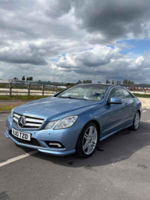 2010 Mercedes-Benz E Class 3.0 E350 Cdi V6 Blueefficiency Sport Coupe 2dr Diesel G-Tronic Euro 5 (231 Ps) in Blue — image 5