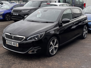 2016 Peugeot 308 1.6 Bluehdi Gt Line in Black — image 6