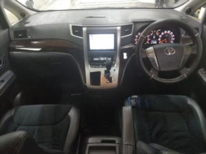 2012 Toyota Vellfire 2.4z 7 Seats in Black — image 4