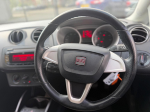 2010 SEAT Ibiza 1.4 16v Sport Euro 5 5dr in Blue — image 4