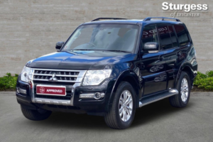 2016 Mitsubishi Shogun 3.2 Di-Dc Sg3 Auto 4WD Euro 6 5dr Lwb in Black — image 3