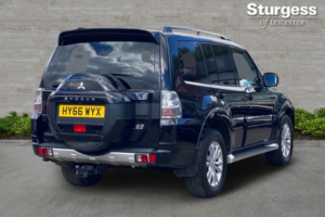 2016 Mitsubishi Shogun 3.2 Di-Dc Sg3 Auto 4WD Euro 6 5dr Lwb in Black — image 5