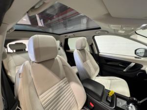 2019 Land Rover Discovery Sport 2.0 D180 Mhev Hse Auto 4WD Euro 6 (s/s) 5dr in Blue — image 4