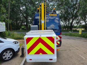 2015 Mercedes-Benz Sprinter 2.1 513 Cdi 4WD 4x4 L3 H3 Cherry Picker in Blue — image 4