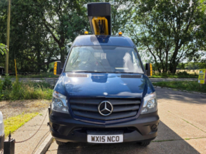 2015 Mercedes-Benz Sprinter 2.1 513 Cdi 4WD 4x4 L3 H3 Cherry Picker in Blue — image 5