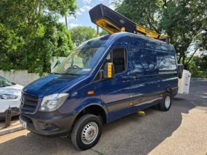 2015 Mercedes-Benz Sprinter 2.1 513 Cdi 4WD 4x4 L3 H3 Cherry Picker in Blue — image 6