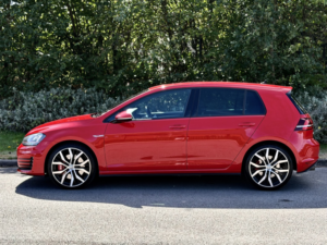 2016 Volkswagen Golf 2.0 Tsi Bluemotion Tech Gti Performance Nav/leather in Red — image 4