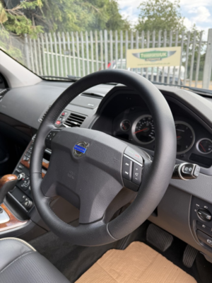 2011 Volvo Xc90 2.4 D5 Executive in Grey — image 6