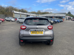 2016 Renault Captur 0.9 Dynamique Nav Tce 90 in Grey — image 6