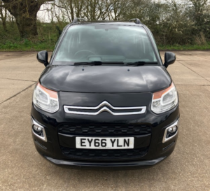 2016 Citroen C3 Picasso 1.2 Puretech Edition in Black — image 5
