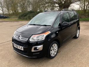 2016 Citroen C3 Picasso 1.2 Puretech Edition in Black — image 6