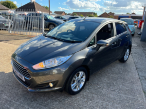 2016 Ford Fiesta 1.0t Ecoboost Zetec Hatchback 5dr Petrol Manual Euro 6 (s/s) (100 Ps) in Grey — image 3