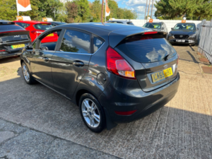 2016 Ford Fiesta 1.0t Ecoboost Zetec Hatchback 5dr Petrol Manual Euro 6 (s/s) (100 Ps) in Grey — image 5