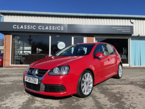 2006 Volkswagen Golf 3.2 V6 R32 in Red — image 3