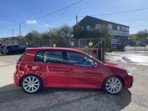 2006 Volkswagen Golf 3.2 V6 R32 in Red — image 6