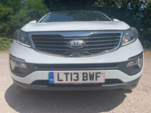 2013 Kia Sportage 1.7 Crdi Ecodynamics 2 2WD Euro 5 (s/s) 5dr in White — image 5