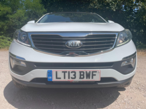 2013 Kia Sportage 1.7 Crdi Ecodynamics 2 2WD Euro 5 (s/s) 5dr in White — image 6