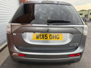 2015 Mitsubishi Outlander 2.0 H 12kwh Gx4h in Grey — image 5