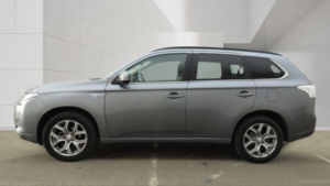 2015 Mitsubishi Outlander 2.0 H 12kwh Gx4h in Grey — image 6