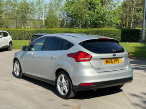 2016 Ford Focus 1.5 Tdci Titanium Euro 6 (s/s) 5dr in Silver — image 5