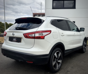 2016 Nissan Qashqai 1.2 Dig-T N-Connecta in White — image 2