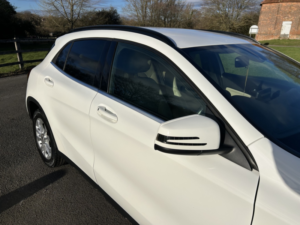 2018 Mercedes-Benz Gla 1.6 Gla200 Se in White — image 2