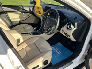 2018 Mercedes-Benz Gla 1.6 Gla200 Se in White — image 5