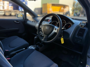 2005 Honda Jazz 1.4 I-Dsi Se CVT-7 5dr in Silver — image 3