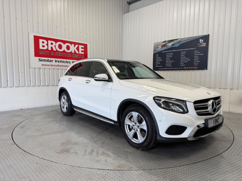 2016 Mercedes-Benz Glc 2.1 Glc220d Sport (premium) G-Tronic 4matic Euro 6 (s/s) 5dr in White — image 1