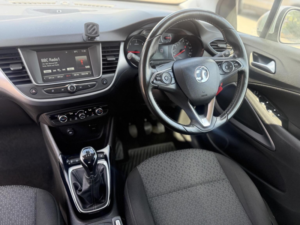 2017 Vauxhall Crossland X 1.6 Turbo D Ecotec Se Euro 6 (s/s) 5dr in Silver — image 2
