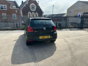 2016 Volkswagen Polo 1.2 Tsi Bluemotion Tech Match Euro 6 (s/s) 5dr in Black — image 3