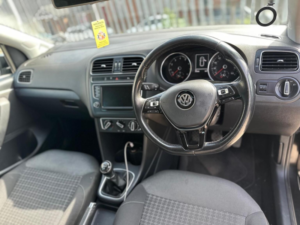 2016 Volkswagen Polo 1.2 Tsi Bluemotion Tech Match Euro 6 (s/s) 5dr in Black — image 5