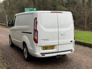 2021 Ford Transit Custom 2.0 Transit Custom Limited Van 300 L1 2.0l Ecoblue 130ps Fwd 6 Speed Manual in White — image 4